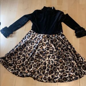 SHEIN 11/12 yBlack and Leopard Print Dress
